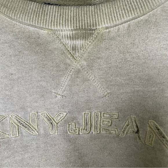 DKNY Cropped Ombré Distressed Raw Hem Pullover Sweatshirt Top Army Green NWT M - Picture 10 of 16